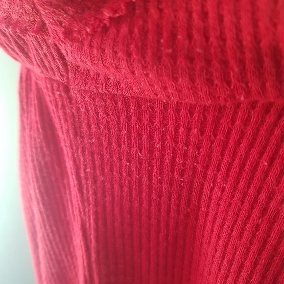 We The Free Free People Must Have Henley Thermal Red Long Sleeved Top - Picture 15 of 16